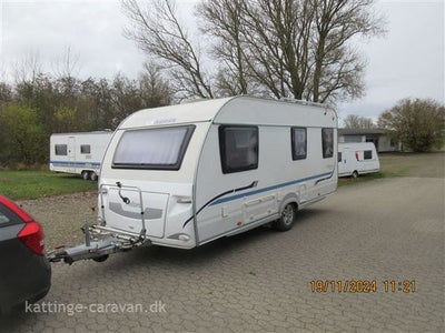 2010 - Adria Adora 472 LU   Super rejsevogn. God vægt -- 99.800 kr