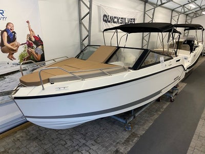 Quicksilver ACTIV 675 Cruiser, Mercury F225 V6 DTS