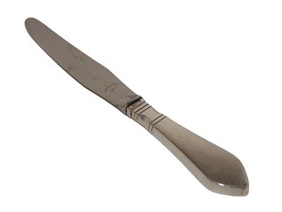 Georg Jensen Antik

Frokostkniv med langt knivblad 22,6 cm