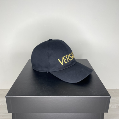 Versace Cap, Sort Embroidered Logo Cap Unisex (Medium)