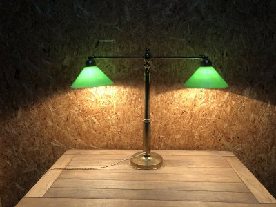 Ledelse Til ære for Borger Bordlampe Med Grøn Skærm | DBA - billige og brugte bordlamper