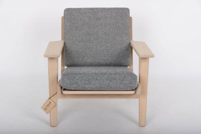 Nye Wegner stole, model GE290. Vælg varinat