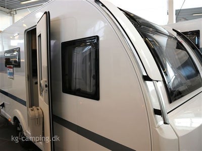 2023 - Adria Adora 542 UL   Rummelig enkeltsengsvogn med stor rundsiddegruppe...