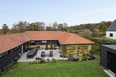 8-værelses Villa på 228 m² til 4995000 kr. Kobbelskoven 49, Strandhuse, 6000 ...