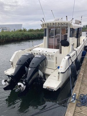 Quicksilver 905 pilothouse (twin 225)