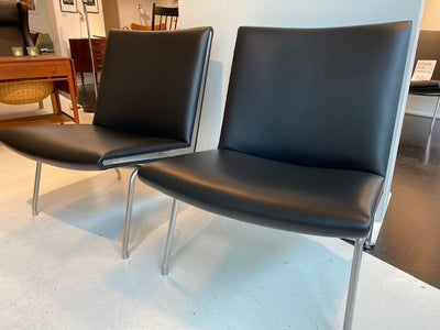 Wegner AP 40 stole i sort Classic læder