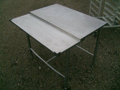 Opskære bord rustfri B95 D85 H81 uden spækbrædt, • Opskære bord,
• Køkkenbord,
• Rustfrit bord,
•