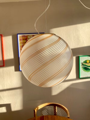 Vintage Murano pendel hvid og amber swirl 40 cm