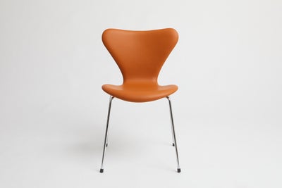 Polstring af Arne Jacobsen 3107 