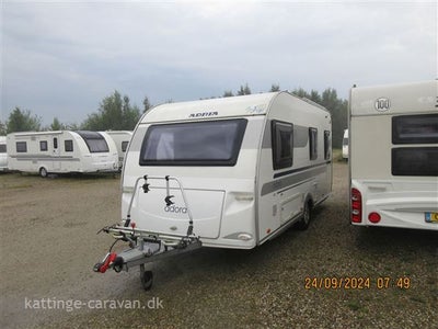 2013 - Adria Adora 472 LU   Super rejsevogn. God vægt.  -- 122.800 kr