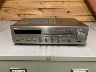 Yamaha RX-450 – Meget flot retro forstærker/receiver m. fjernbetjening og RIAA
