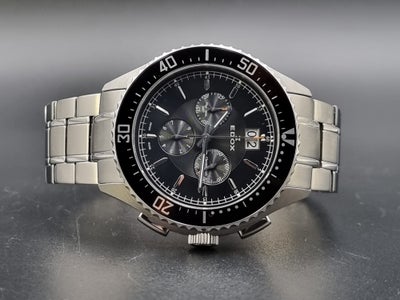 EDOX Chronograph Big Date. Fabriksnyt ur.