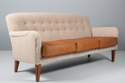 Dansk møbelsnedker tre personers sofa, lammeuld, 1950'erne.
