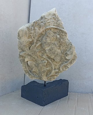Skulptur, Fregio floreale - 45 cm - Kalksten