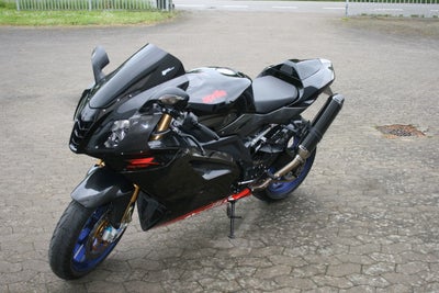 Aprilia RSV 1000 RR Factory