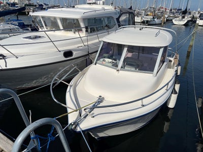 Motorbåd Ocqueteau 645