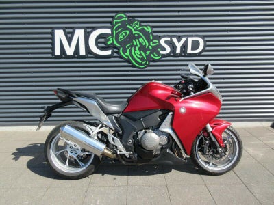 Honda VFR 1200 F MC-SYD BYTTER GERNE