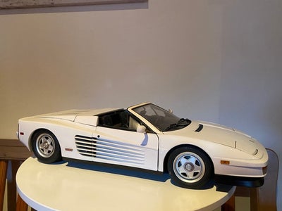 Pocher 1:8 - Modelbil - Ferrari Testarossa Spider