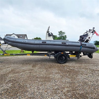 ABC Avon W520 -  m/ styrepult og 60 HK Evinrude motor, 2 takt - TK Trailer to...