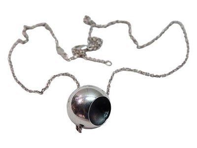Georg Jensen sølv

Cave halskæde med vedhæng