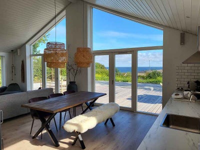 Skønt sommerhus i Sandkås med havudsigt