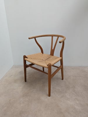 Hans J. Wegner, stol, Ch24, y stole i egetræ ( model ch24 )
Produceret af Carl Hansen & søn. 
Fin st