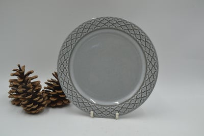 Bing & Grøndahl stentøj, grå cordial frokosts tallerken. Nr. 326. Måler 21cm 