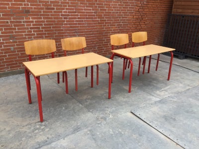 Skoleborde 2x 2mandsborde - 2 borde + 4 stole