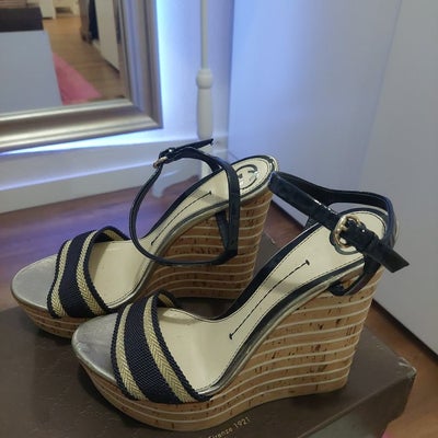 Gucci - Sandaler - Størelse: Shoes / EU 40.5