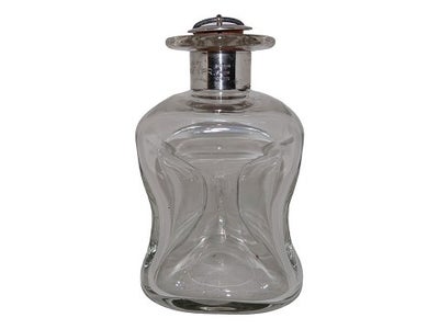 Holmegaard

Lille klukflaske i klart glas med sølvmonterin