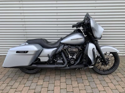 Harley-Davidson FLHXS Street Glide Special HMC Motorcykler. Vi bytter gerne.