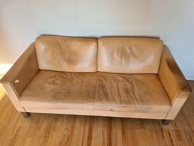 Sofa
Kr. 1800,-