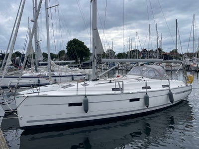 Bavaria 36 Cruiser - 2 Cabin