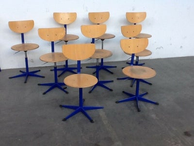 Skolestole blå 9 stk 5 egers fod - pris/stk, Skole stole 9 stk med 5 egers fod blå - REF 1712099,
S