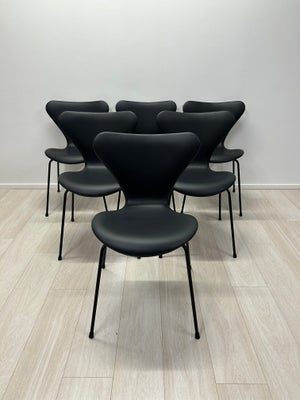 Syverstol 3107 Serie 7, fuldpolstret af Arne Jacobsen 