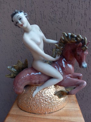ORMAC - Statuette - Nereid on sea horse; 35cm -  (1) - Keramik