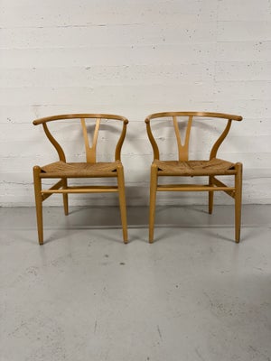 Hans J. Wegner ‘CH24’ ‘Y-stolen’ fremstillet hos Carl Hansen & Søn. 