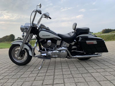 Harley-Davidson FXSTC Softail Custom HMC Motorcykler. Vi bytter gerne.