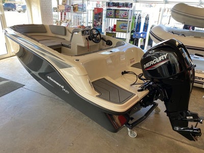 Bayliner M15 inkl. udstyr og Mercury F60 ELPT-EFI