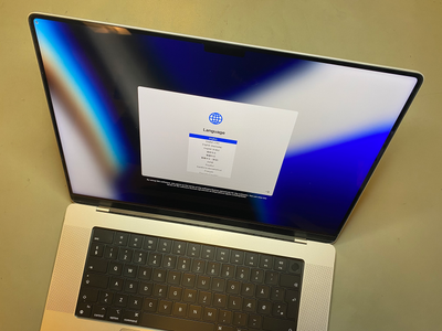 MacBook Pro 16" (2021) - M1 PRO - 16GB - 512GB