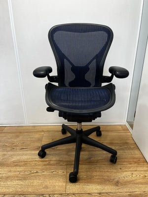 Renoveret Herman Miller Aeron Posturefit blå