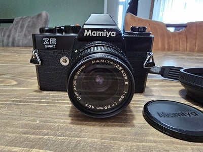 Mamiya ZE Quartz + 28mm F3.5 | Analogt kamera