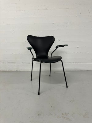 Arne Jacobsen ‘Syveren/3207’ Fritz Hansen.