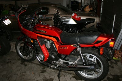 Honda CB 900 F
